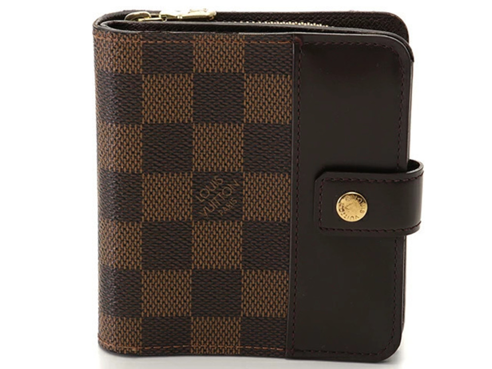 LOUIS VUITTON Compact Zip Wallet Damier